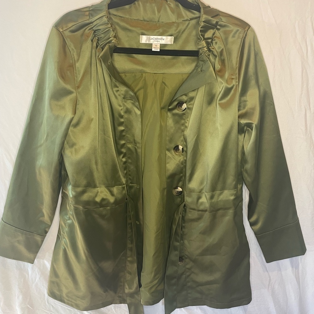 Liz Claiborne newyork XS Women’s Olive Green Satin Jacket PRELOVED